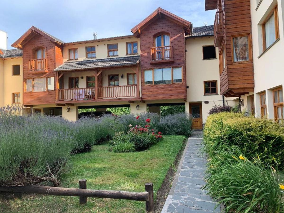 Апартаменти Departamento Centrico - 4 Personas Сан-Мартін-де-лос-Андес Екстер'єр фото