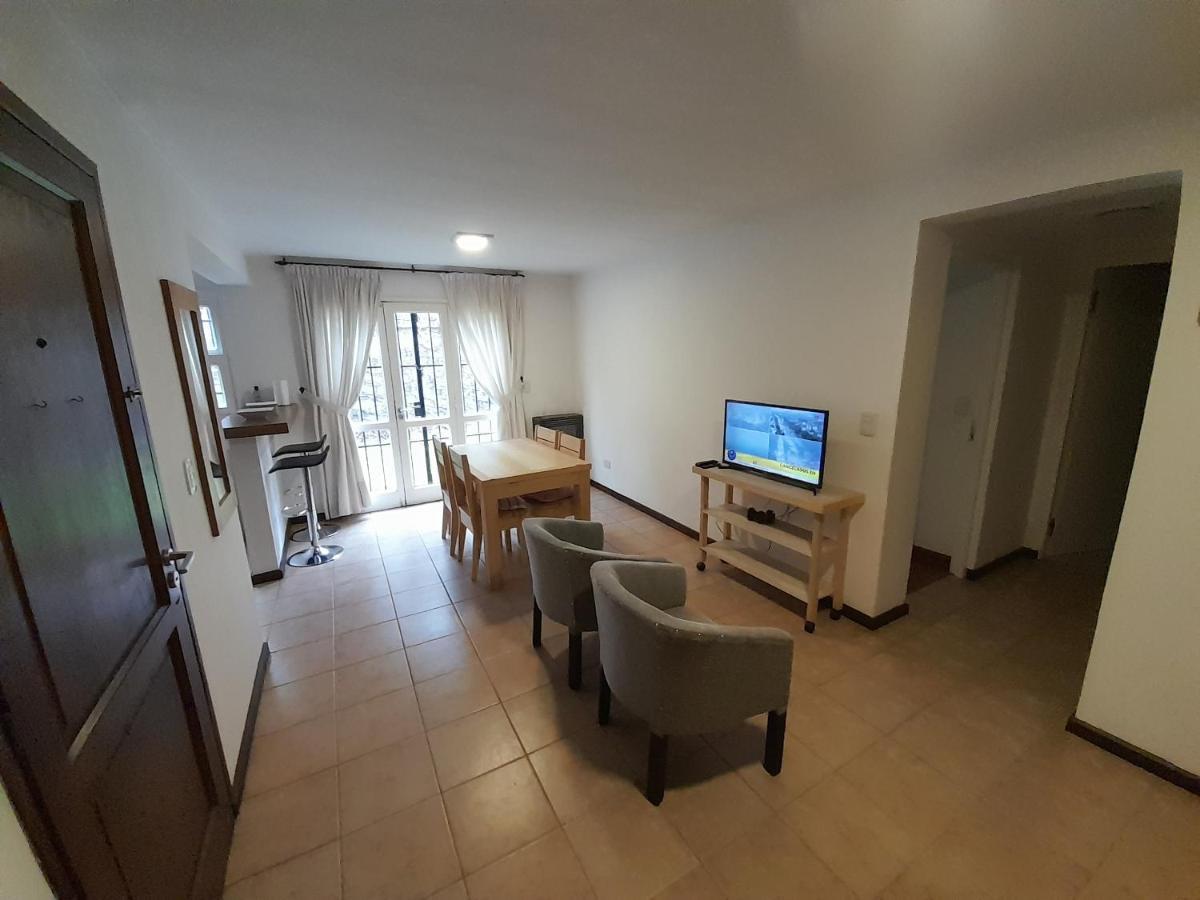 Апартаменти Departamento Centrico - 4 Personas Сан-Мартін-де-лос-Андес Екстер'єр фото