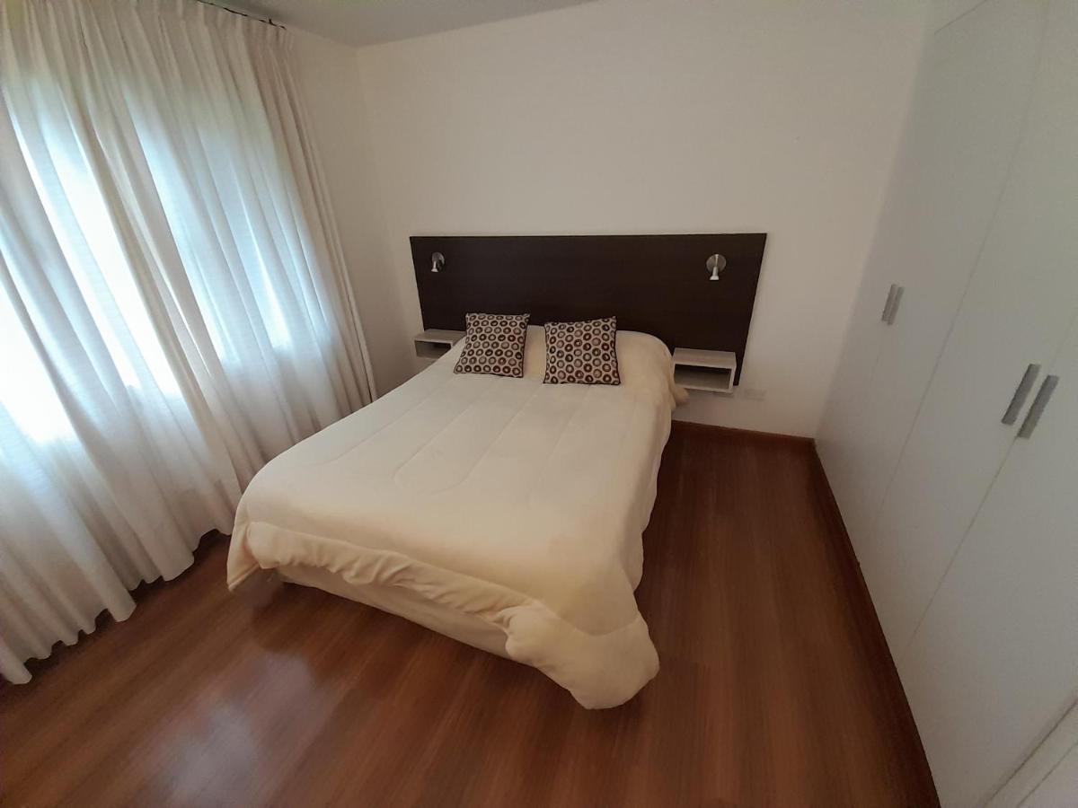 Апартаменти Departamento Centrico - 4 Personas Сан-Мартін-де-лос-Андес Екстер'єр фото
