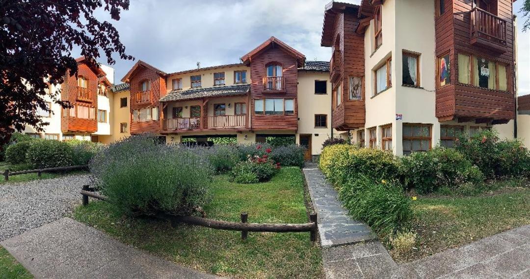 Апартаменти Departamento Centrico - 4 Personas Сан-Мартін-де-лос-Андес Екстер'єр фото